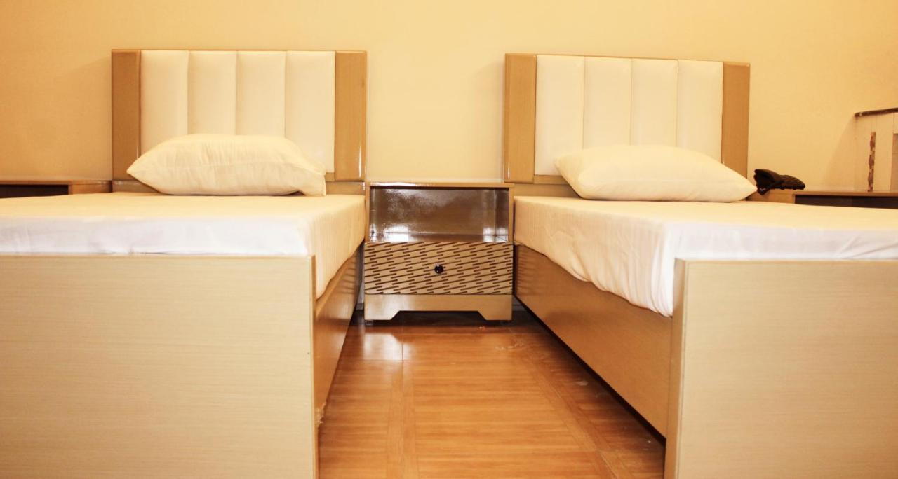 Hotel Visit Inn Executive ลาฮอร์ ภายนอก รูปภาพ
