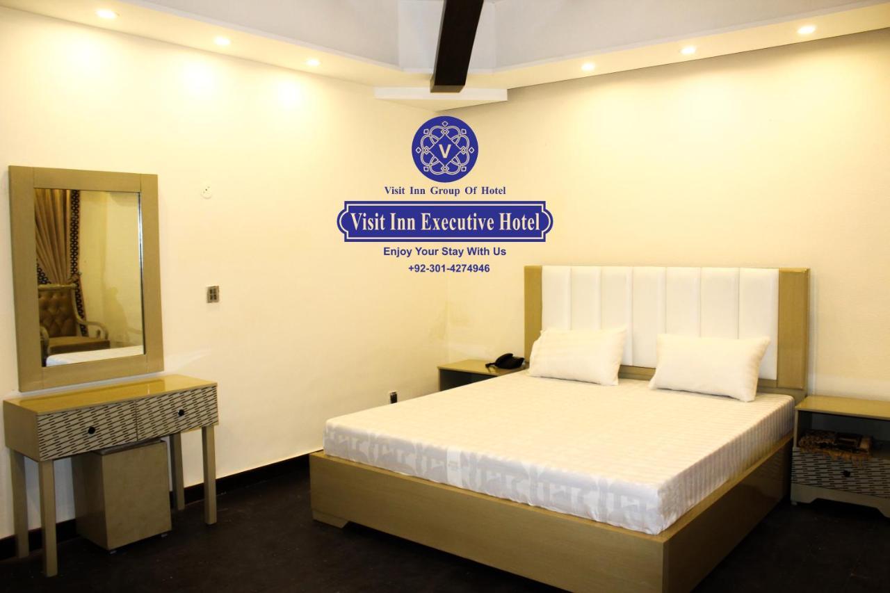 Hotel Visit Inn Executive ลาฮอร์ ภายนอก รูปภาพ