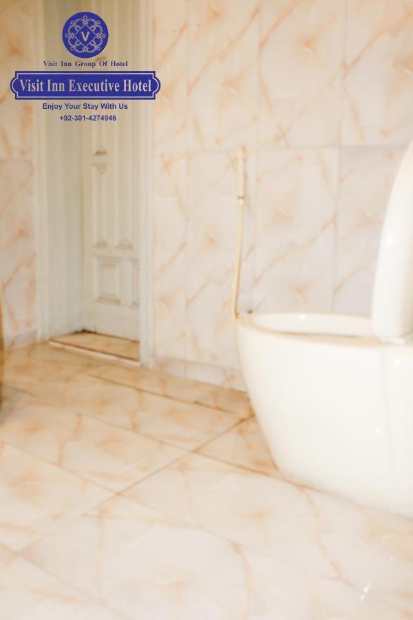 Hotel Visit Inn Executive ลาฮอร์ ภายนอก รูปภาพ